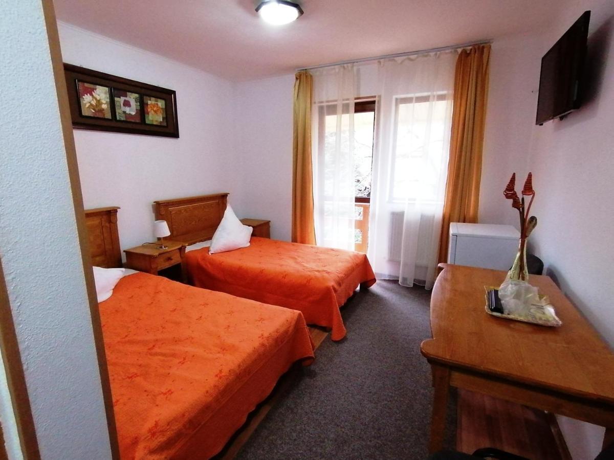 Casa Magica Busteni Bagian luar foto